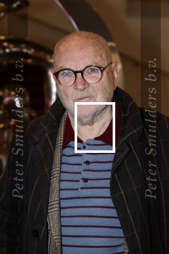 Amsterdam 26 oktober 2025
Boekpresentatie boek over 80 jaar het DeLaMar theater . Simone Kleinsma kreg uit handen van Janine v d Ende en Joop v d Ende het eerste exemplaar. Serge Henri Valcke