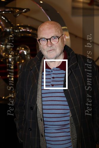 Amsterdam 26 oktober 2025
Boekpresentatie boek over 80 jaar het DeLaMar theater . Simone Kleinsma kreg uit handen van Janine v d Ende en Joop v d Ende het eerste exemplaar. Serge Henri Valcke