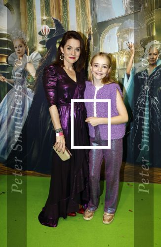 Amsterdam 18 november 2025
Premiere Wicked in het deLaMar theater . Sophie v d Enk met dochter