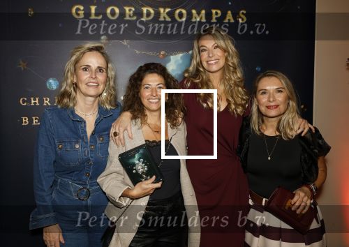 Amsterdam 31 november 2025
Presentatie boek Susan Smit en Chris Berens in het west indisch huis. Susan Smit Yvanka v d Zwaan Femmetje de Windt en Elle v Rijn