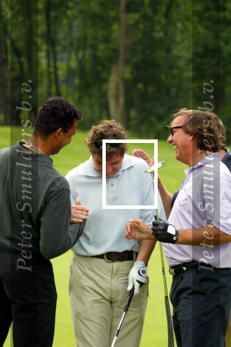 Eemnes 22 juni 2002

Golfen voor het ronald Mc Donald kinderhuis
op de Goyen Golf en country club.
Ruud Gullit, Rene Froger, Frank Wisse Theo Dietz,
Jack v Gelder, Peter v Vossen en Leo Beenhakker

Peter Smulders bv