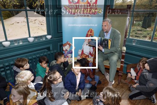 Amsterdam 10 november 2025
Presentatie sinterklaasboeken met Igone de Jong Tijl Beckand en Lieke Martens .