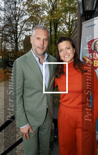 Amsterdam 10 november 2025
Presentatie sinterklaasboeken met Igone de Jong Tijl Beckand en Lieke Martens . Tijl Beckand met zijn vrouw