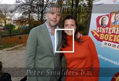 Amsterdam 10 november 2025
Presentatie sinterklaasboeken met Igone de Jong Tijl Beckand en Lieke Martens . Tijl Beckand met zijn vrouw