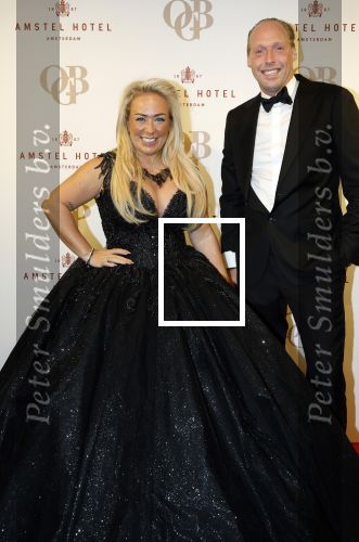 Amsterdam 26 november 2025
Olcay Gulsen geeft een groot feest ( Gemaskerd bal) in het Amstel Hotel. Valerie Gumster met man