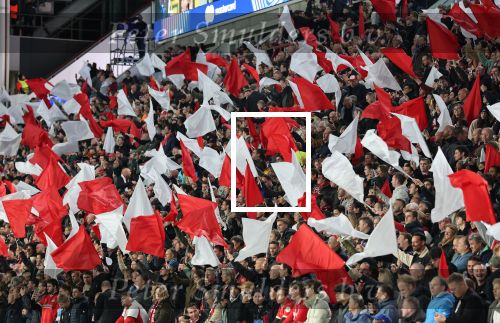 Eindhoven, 21 Oktober 2025
CL Wedstrijd PSV-Napolie, eindstand 6-2
Veel sfeer en vlaggen bij PSV Supporters