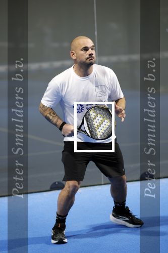 Utrecht 6 november 2025
Padel tournooi voor het UMC ziekenhuis bij Hal 22. Wesley Sneijder speelde met Frank Rijkaard