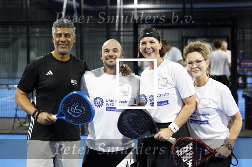 Utrecht 6 november 2025
Padel tournooi voor het UMC ziekenhuis bij Hal 22. Wesley Sneijder speelde met Frank Rijkaard