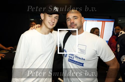 Utrecht 6 november 2025
Padel tournooi voor het UMC ziekenhuis bij Hal 22. Wesley Sneijder en zijn zoon Jessey