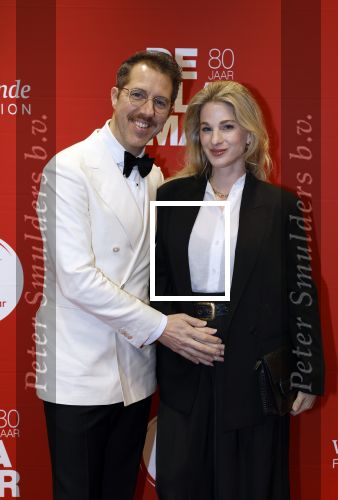 Amsterdam 30 november 2025
80 jaar het DeLaMar theater . William Spaaij poseert met zijn zwngere partner Liza Kollau