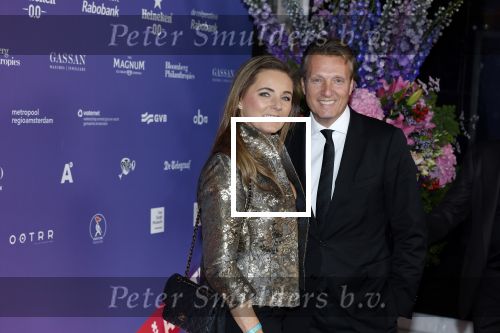 Amsterdam 27 oktober 2025
750 jaar Amsterdam bij het v Gogh museum . david Bijlsma met zijn vrouw