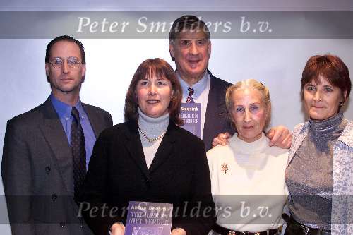 Utrecht 21 december 1999
Uitreiking boek ANTON GEESINK
met zijn gezin