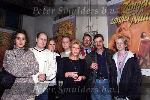 Leiden 16 december 1999
Veiling juwelen en kleding ZZN
Fam Bey
