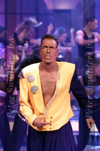 Aalsmeer 8-12-1999
Sterrenplaybackshow van Hennie HUISMAN.
Jochem v Gelder als MC Hammer