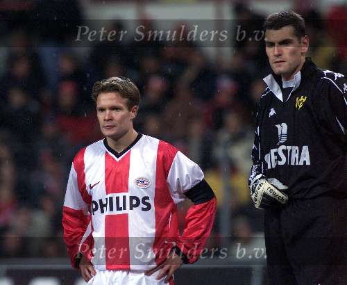 Eindhoven, 4 December 1999
Komp. PSV-Roda JC, eindstand 2-0

Johan vogel


PETER SMULDERS BV