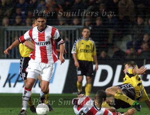 Eindhoven, 4 December 1999
Komp. PSV-Roda JC, eindstand 2-0
LUC NILIS