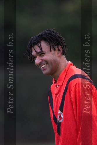 Amstelveen 20-11-1999
Amateurvoetbalclub AFC 5  met daarin Ruud Gullit en Tom Egbers(studio Sport).