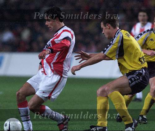 Eindhoven, 4 December 1999
Komp. PSV-Roda JC, eindstand 2-0
Ruud v Nistelrooy