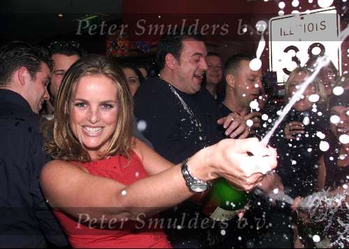Tilburg nacht van 3 op 4 december 1999
Bijeenkomst dames van Big Brother
SABINE BB