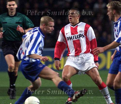 Eindhoven, 18 december 1999
Kompetitie PSV-SC Heerenveen, eindstand 0-1
Wilfred Bouma