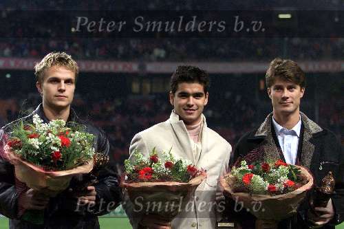 Amsterdam, 20 december 2000
Goodbay for Brian Laudrup together with Dani ( Benfica ) and Gronkjaer