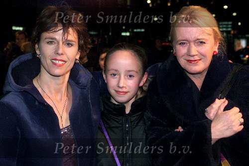 Amsterdam 4 december 2000
Premiere BABS met Brigitte Kaandorp en Michel v Dousselaere.
Wivineke v Groningen. en Cecile Heuer met haar dochter
