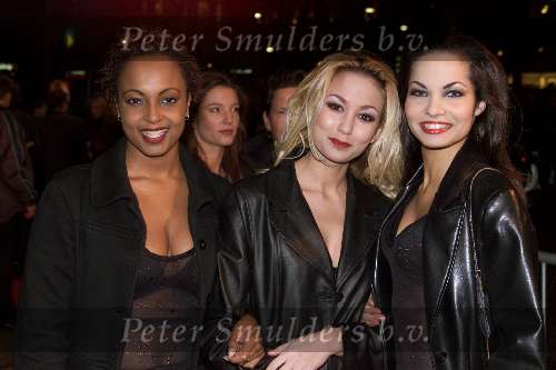 Amsterdam 4 december 2000
 Premiere Baba met Brigitte Kaandorp en Michel v Dousselaere.
Centerfold