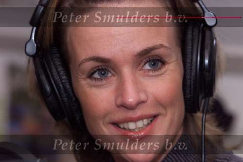 Hilversum 4 december 2000
Daphne Deckers met 5000 knuffels bij Radio Nationaal
