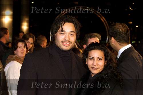ROTTERDAM 11 december 2001
Premiere Lord of Rings in Rotterdam Pathe.
Don Diego Poeder met vriendin