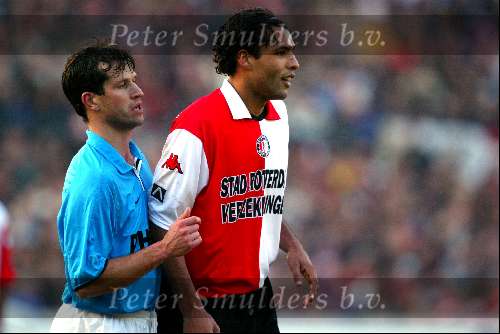 ROTTERDAM 16 DECEMBER 2001
Feyenoord-PSV 0-0
Pierre v Hooijdonk en ernest Faber