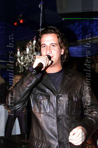 Amstelveen, 30 november 2000
Uitreiking kalender door Gerard Joling van TATJANA
Quincy