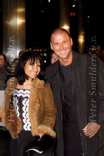 ROTTERDAM 11 december 2001
Premiere Lord of the rings
Ex Tatjana Rene Ros met vriendin