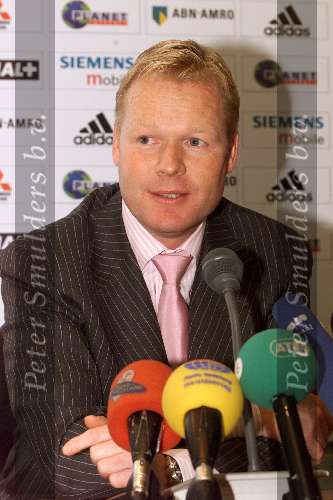 AMSTERDAM 3 december 2001
Ronald Koeman 1e training bij AJAX.