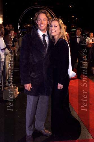 ROTTERDAM 11 december 2001
Premiere Lord of Rings in Rotterdam Pathe.
Tanja Jess met vriend