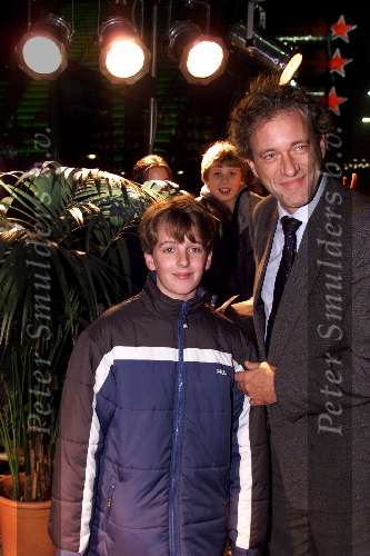 Amsterdam 3 december 2001
Premiere Minoes in Pathe Arena.
Thom de Graaff met zoontje
