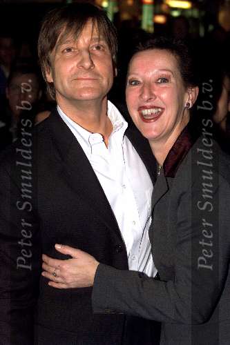 Amsterdam 3 december 2001
Premiere Minoes in Pathe Arena.
Loes Luca en Wim T Schippers