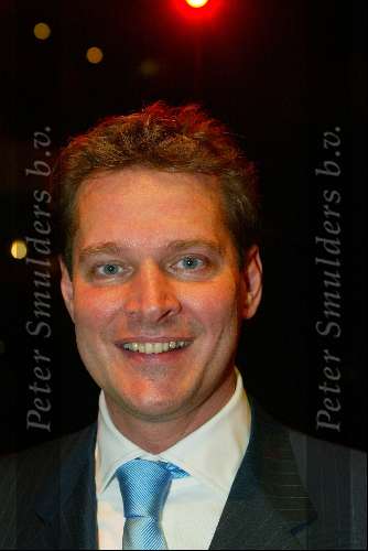 Den Bosch 2 december 2002
Premiere Tel uit je winst
Albert Verlinde