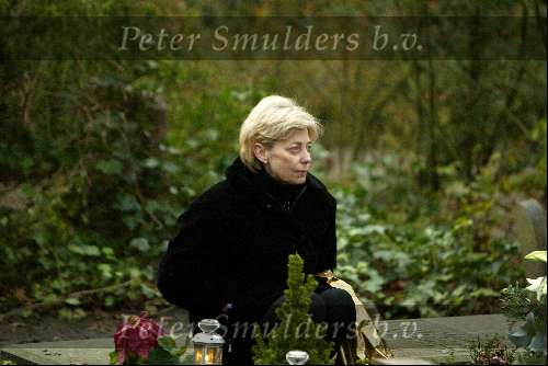 Heemstede 5 december 2002
Moeder Bart de Graaf bij graf