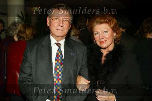 Den Bosch 2 december 2002
Premiere Tel uit je winst
John Lanting en Bruni Heinke