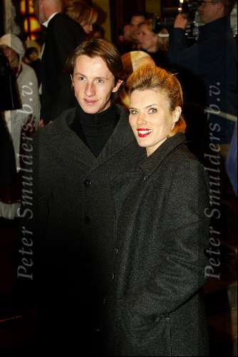 Amsterdam 11 december 2002
Premiere Lord of the rings II
Dominique v Vliet met vriend