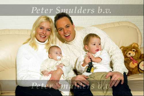 Fijnaart 14 december 2002
Frans Bauer met Christian Mariska en Jan bij kerstman.