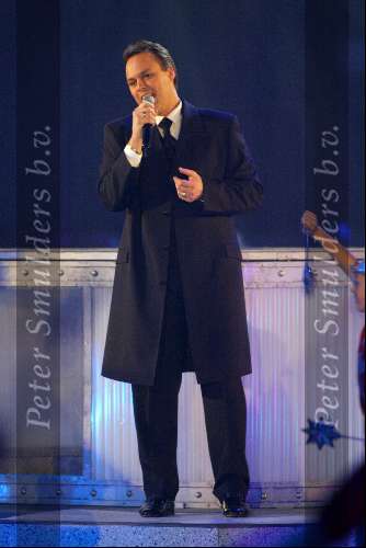 Amsterdam 18 decmber 2001
Opnames van de oudejaarsloterij
Frans Bauer