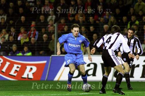 EINDHOVEN 6 DECEMBER 2001
PSV-PAOK SALONIKI 4-1
Gakhokidze