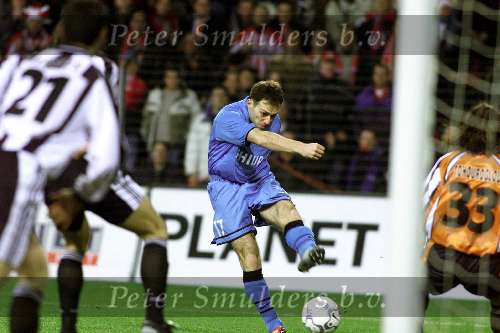 EINDHOVEN 6 DECEMBER 2001
PSV-PAOK SALONIKI 4-1
Gakhokidze