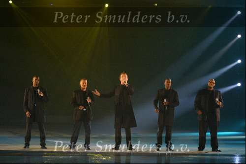 Amsterdam 18 decmber 2001
Opnames van de oudejaarsloterij van de Staatsloterij. Gordon & Replay