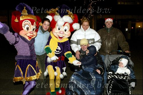 Kaatsheuvel 8 december 2002

Premiere wintershow in efteling.
Hanny met dochters 

Peter Smulders bv
