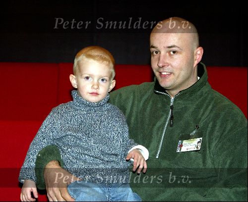 Kaatsheuvel 8 december 2002
Premiere wintershow in efteling.
schoonzoon Hanny met zoontje Justin