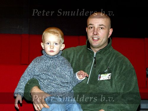 Kaatsheuvel 8 december 2002
Premiere wintershow in efteling.
schoonzoon Hanny met zoontje Justin
