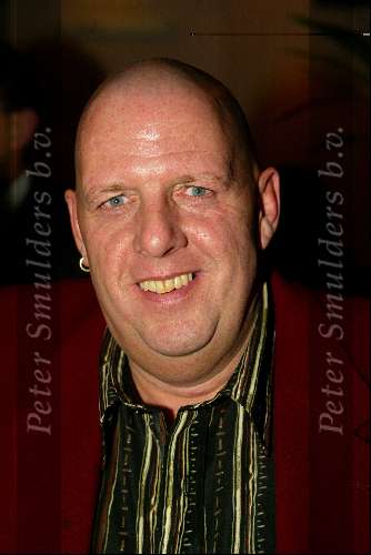 Den Bosch 2 december 2002
Premiere Tel uit je winst 
Henk Bres