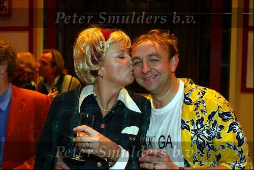 Den Bosch 2 december 2002
Premiere Tel uit je winst 
Jon v Eerd met Inge Iepenburg